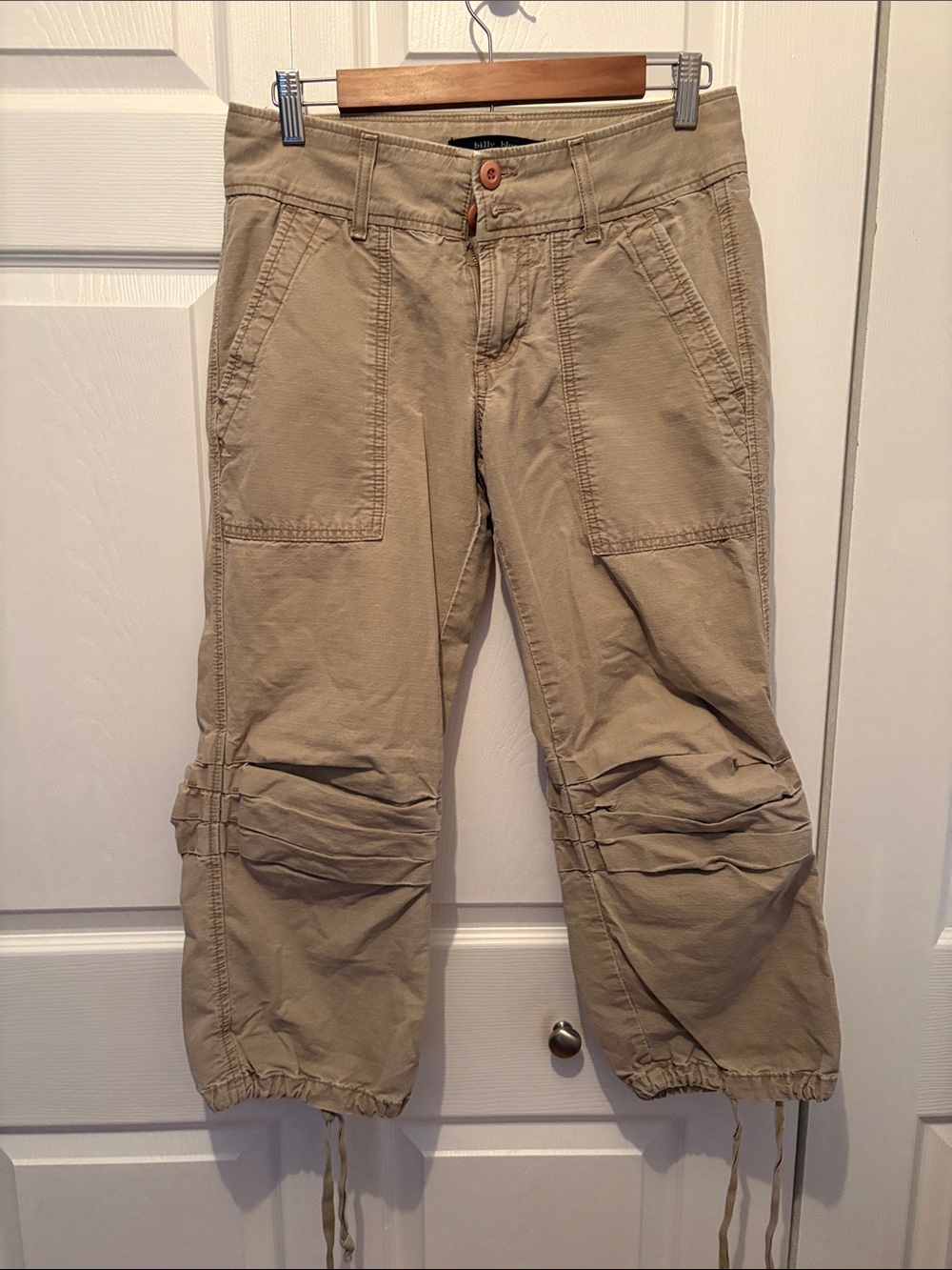 Women’s Cargo Crop Pants - Khaki